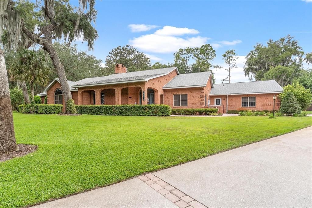For Sale: $799,000 (4 beds, 2 baths, 4451 Square Feet)