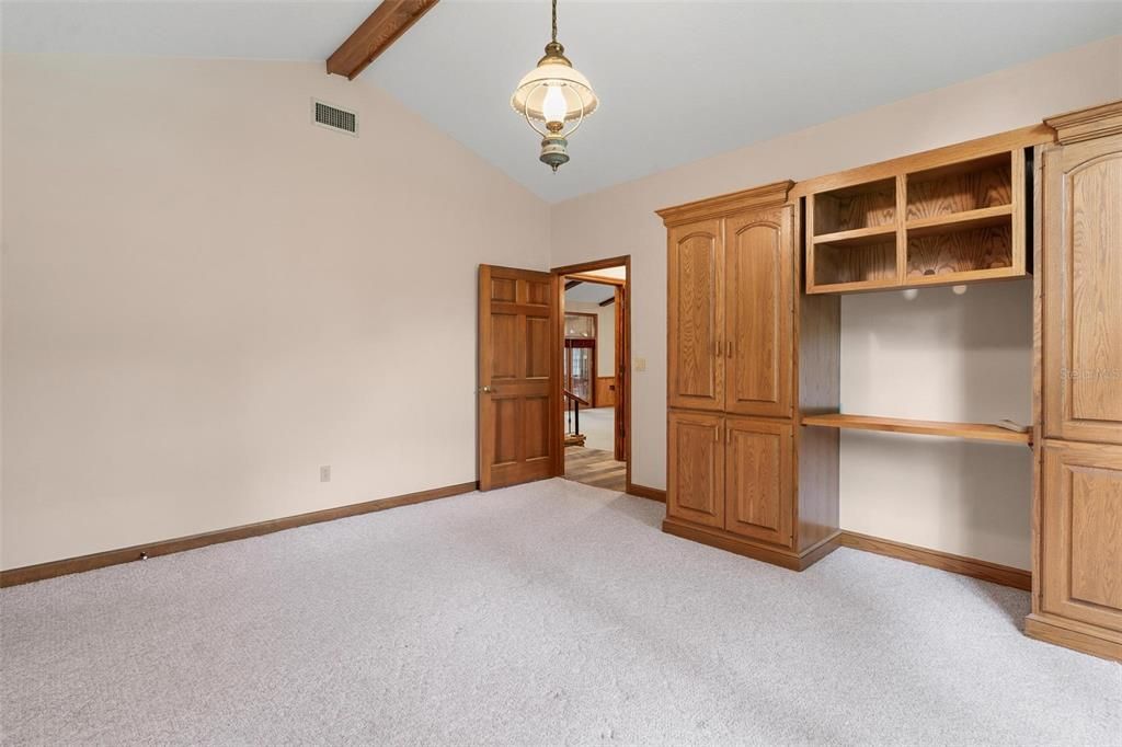 For Sale: $799,000 (4 beds, 2 baths, 4451 Square Feet)