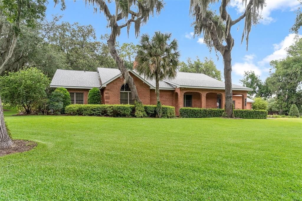 For Sale: $799,000 (4 beds, 2 baths, 4451 Square Feet)