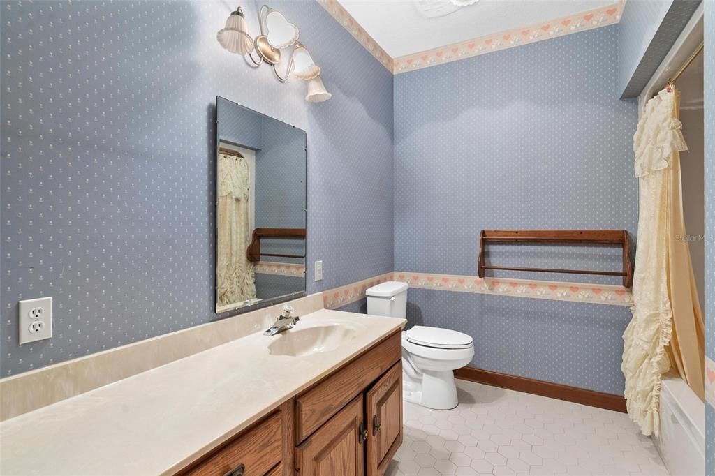 For Sale: $799,000 (4 beds, 2 baths, 4451 Square Feet)