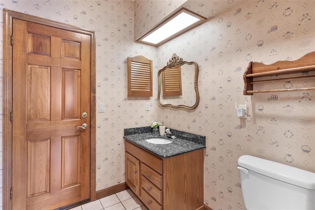 For Sale: $799,000 (4 beds, 2 baths, 4451 Square Feet)