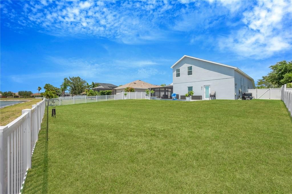 En Venta: $550,000 (4 camas, 3 baños, 2518 Pies cuadrados)