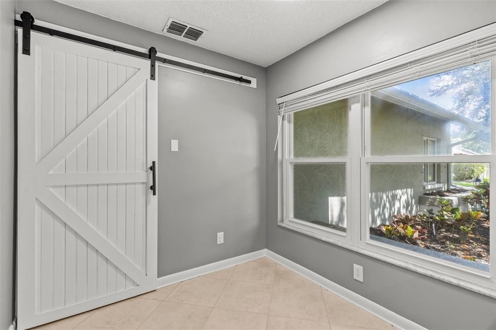 For Sale: $450,000 (3 beds, 2 baths, 1567 Square Feet)