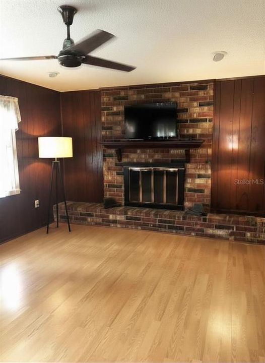 En Venta: $269,900 (3 camas, 2 baños, 1513 Pies cuadrados)