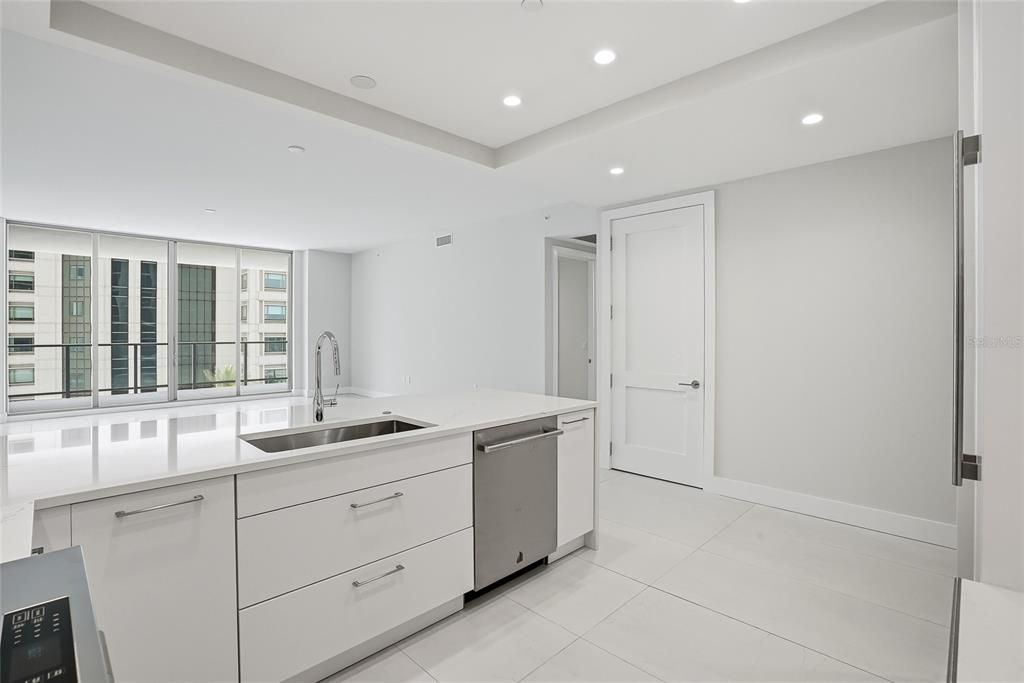 For Rent: $7,000 (2 beds, 2 baths, 1763 Square Feet)