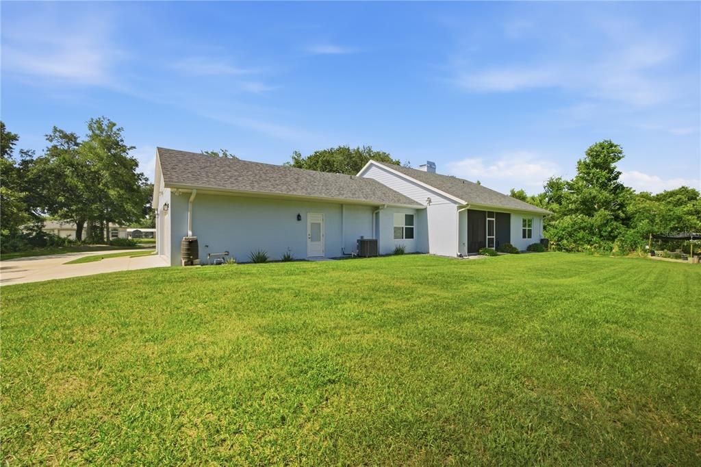 For Sale: $685,000 (3 beds, 2 baths, 2003 Square Feet)