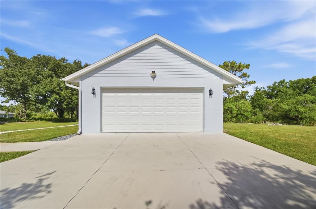 For Sale: $685,000 (3 beds, 2 baths, 2003 Square Feet)