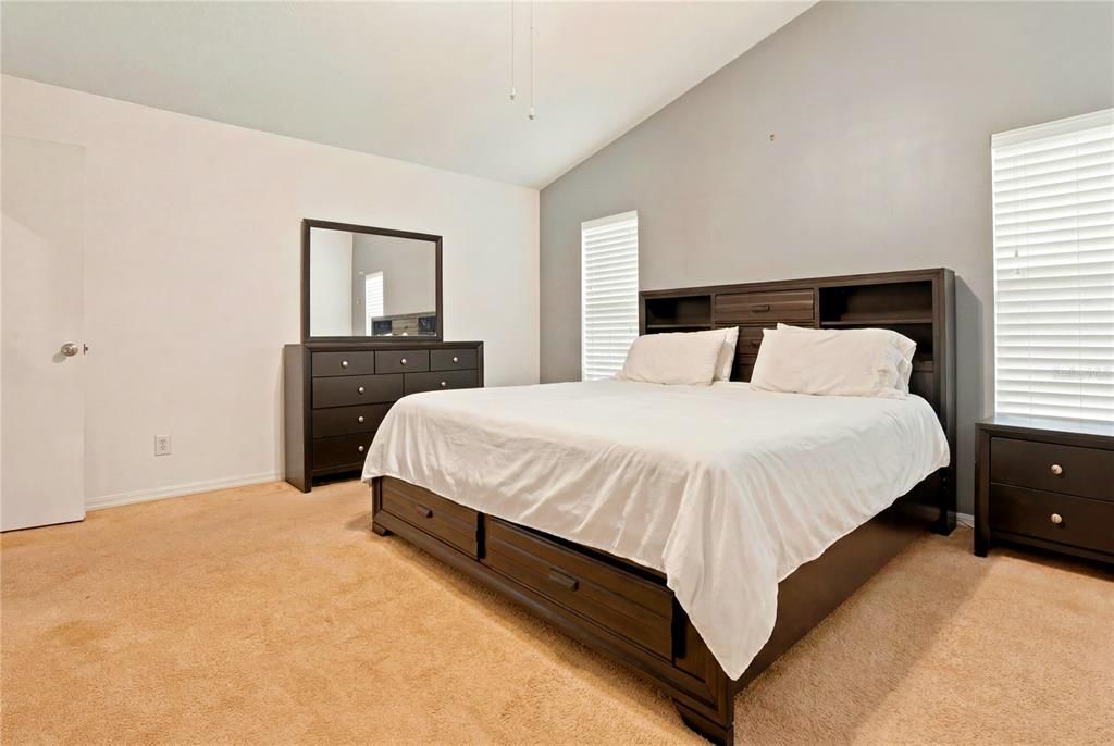 For Sale: $449,900 (3 beds, 2 baths, 1661 Square Feet)