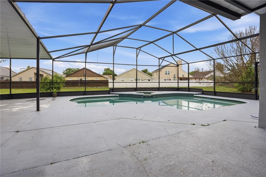 For Sale: $449,900 (3 beds, 2 baths, 1661 Square Feet)