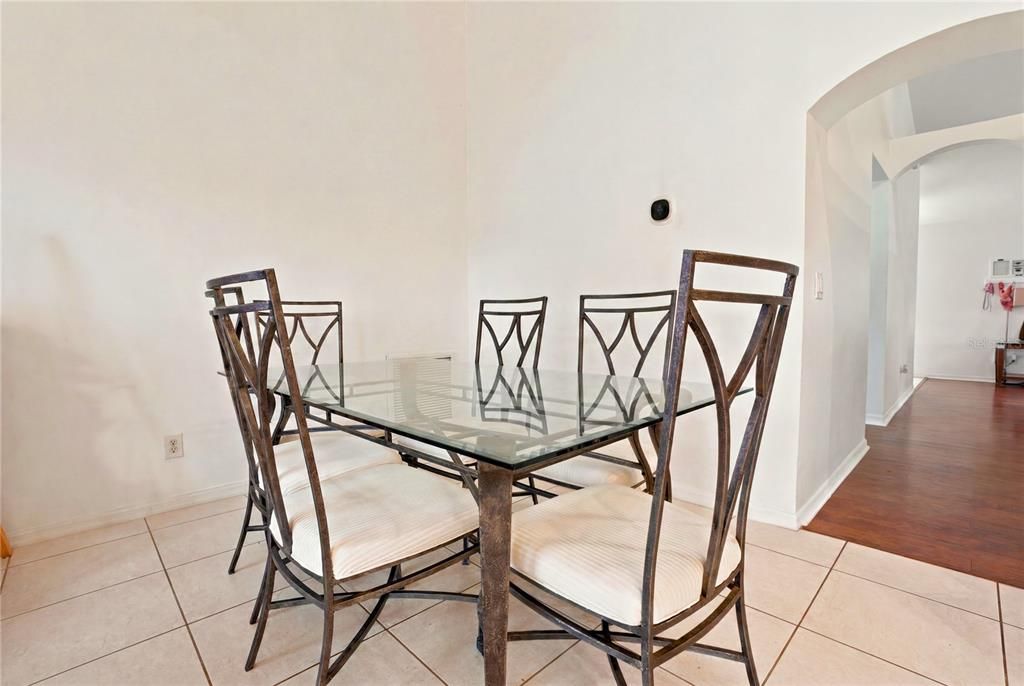 For Sale: $449,900 (3 beds, 2 baths, 1661 Square Feet)