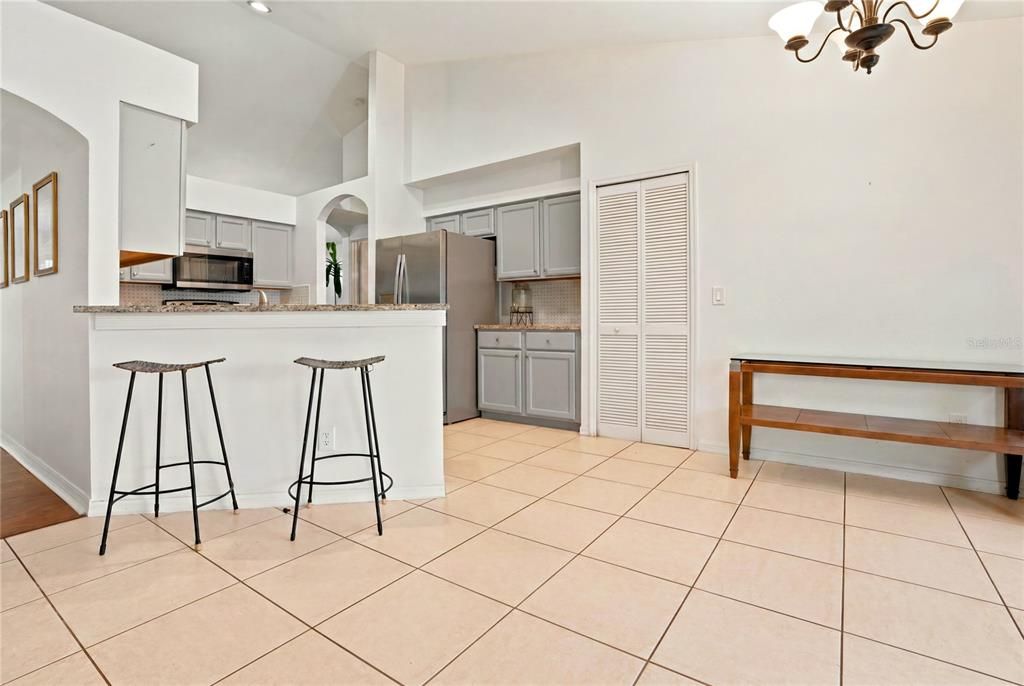 For Sale: $449,900 (3 beds, 2 baths, 1661 Square Feet)