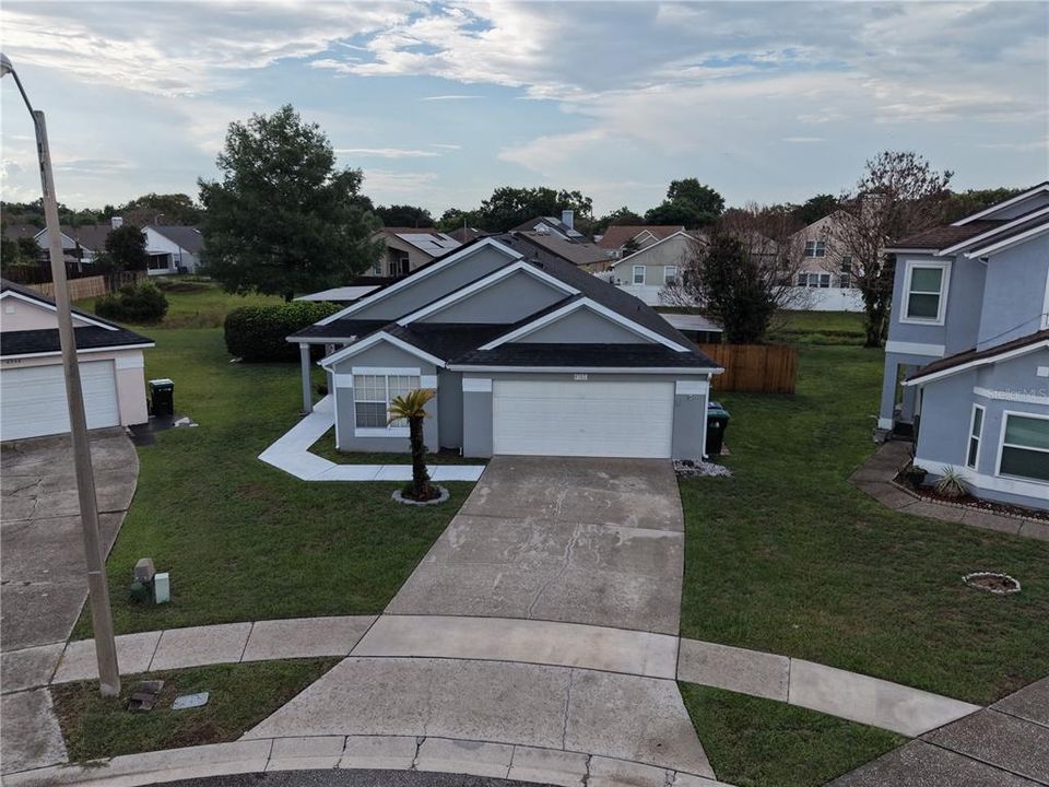 For Sale: $449,900 (3 beds, 2 baths, 1661 Square Feet)