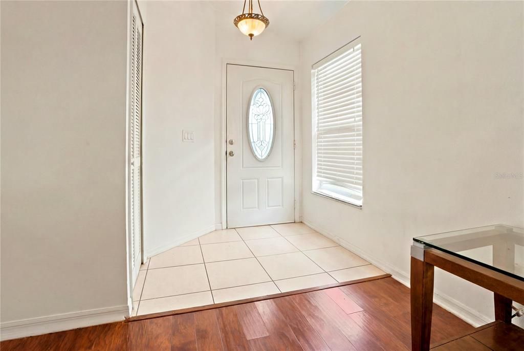 For Sale: $449,900 (3 beds, 2 baths, 1661 Square Feet)