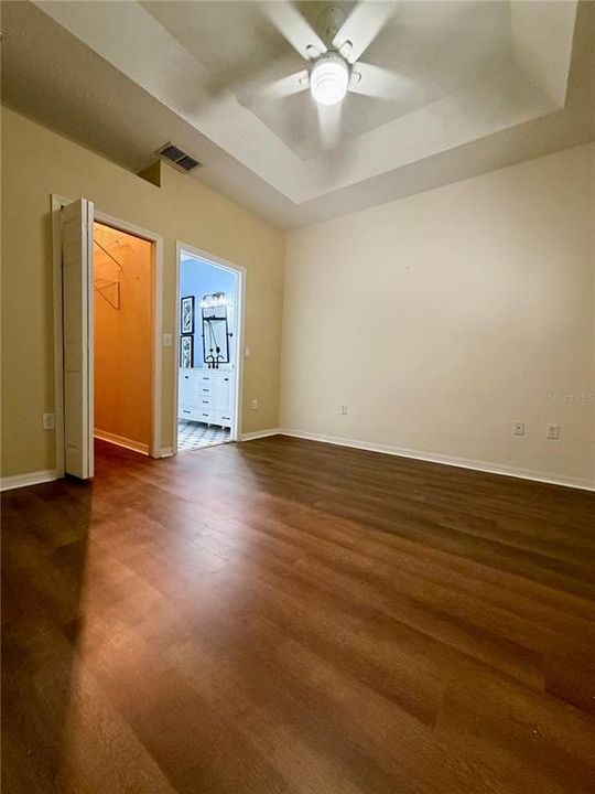 For Sale: $224,000 (2 beds, 2 baths, 1117 Square Feet)
