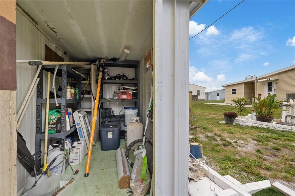 For Sale: $90,000 (2 beds, 1 baths, 540 Square Feet)
