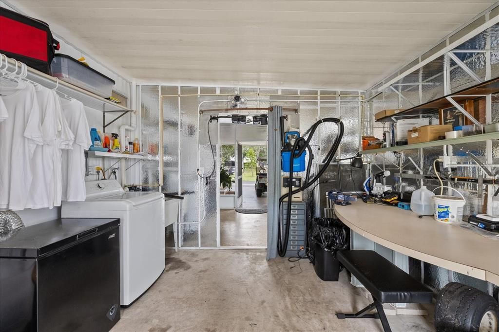 For Sale: $90,000 (2 beds, 1 baths, 540 Square Feet)