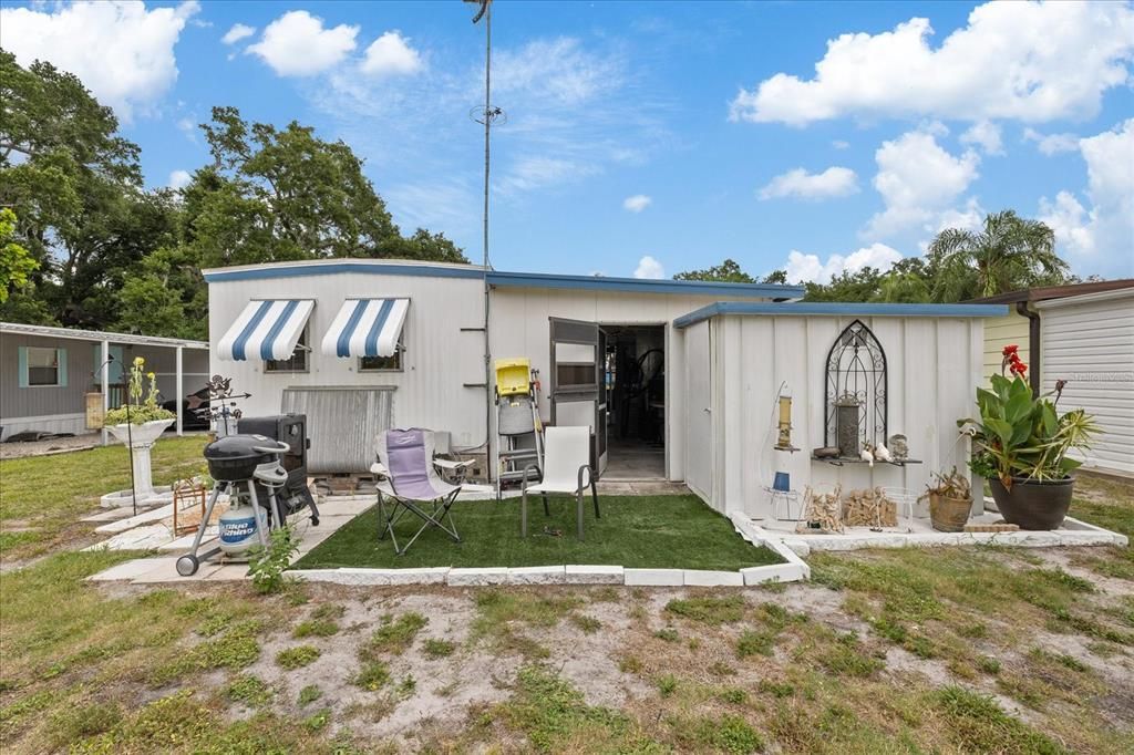 For Sale: $90,000 (2 beds, 1 baths, 540 Square Feet)