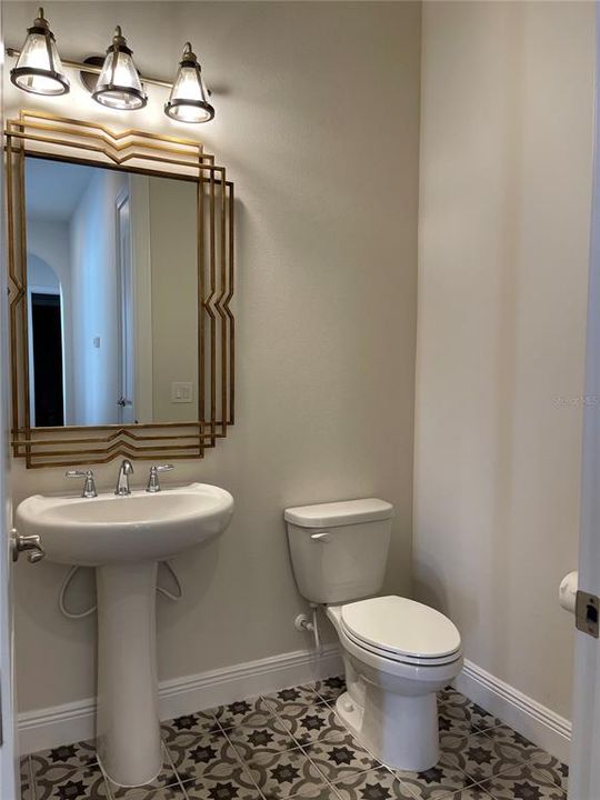 For Rent: $4,800 (5 beds, 4 baths, 3597 Square Feet)