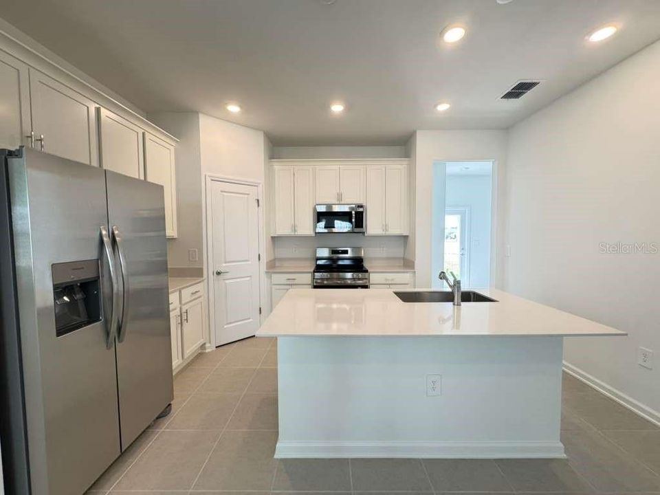 For Rent: $2,800 (4 beds, 3 baths, 2023 Square Feet)