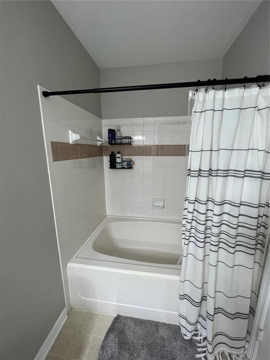For Rent: $1,650 (1 beds, 1 baths, 822 Square Feet)