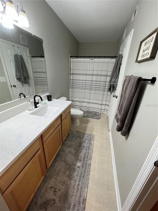 For Rent: $1,650 (1 beds, 1 baths, 822 Square Feet)