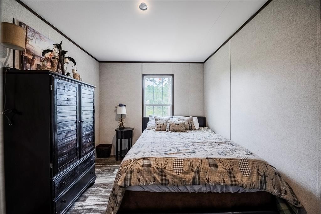 For Sale: $389,000 (4 beds, 2 baths, 1493 Square Feet)