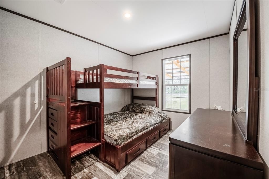 For Sale: $389,000 (4 beds, 2 baths, 1493 Square Feet)
