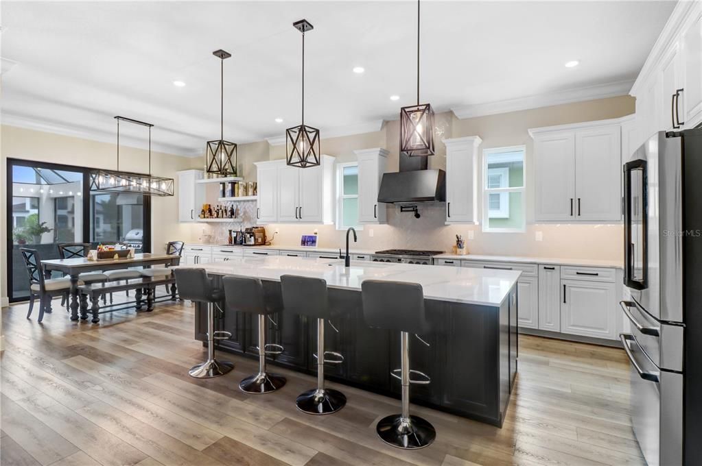 For Sale: $1,499,900 (4 beds, 4 baths, 3914 Square Feet)