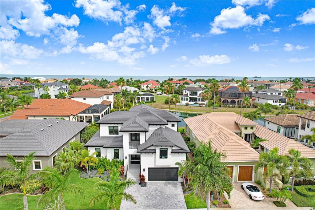 For Sale: $1,499,900 (4 beds, 4 baths, 3914 Square Feet)