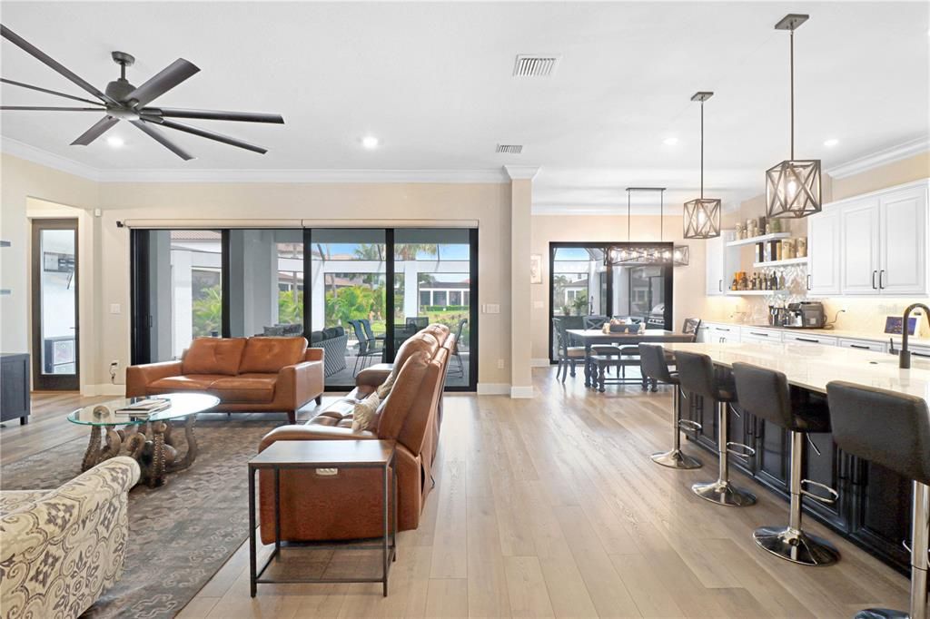 For Sale: $1,499,900 (4 beds, 4 baths, 3914 Square Feet)