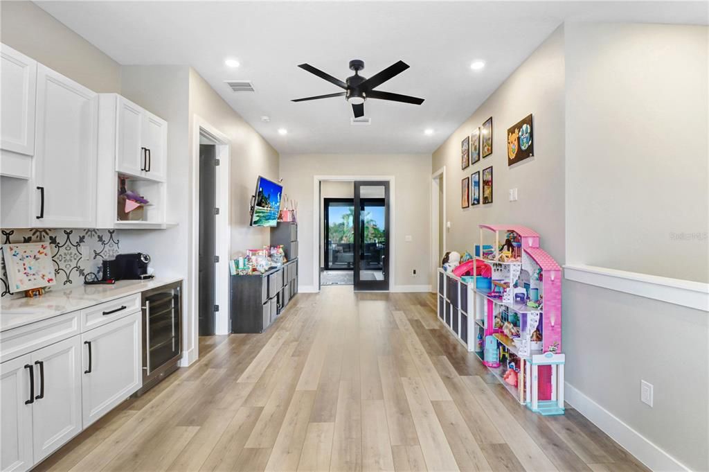 For Sale: $1,499,900 (4 beds, 4 baths, 3914 Square Feet)