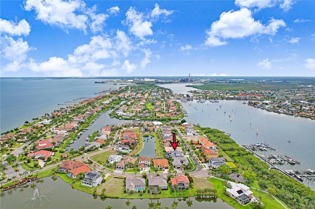 For Sale: $1,499,900 (4 beds, 4 baths, 3914 Square Feet)
