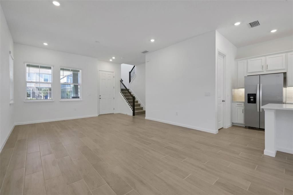 For Sale: $580,933 (4 beds, 3 baths, 2083 Square Feet)