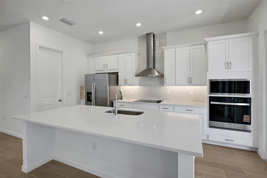 For Sale: $580,933 (4 beds, 3 baths, 2083 Square Feet)
