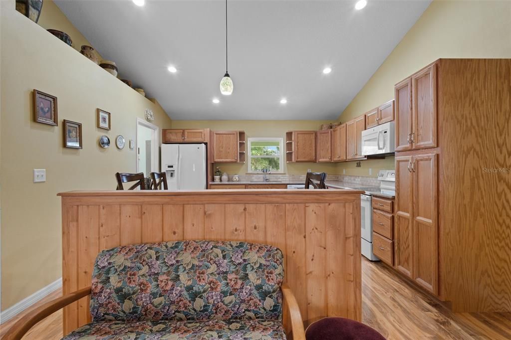 For Sale: $549,000 (3 beds, 2 baths, 1792 Square Feet)
