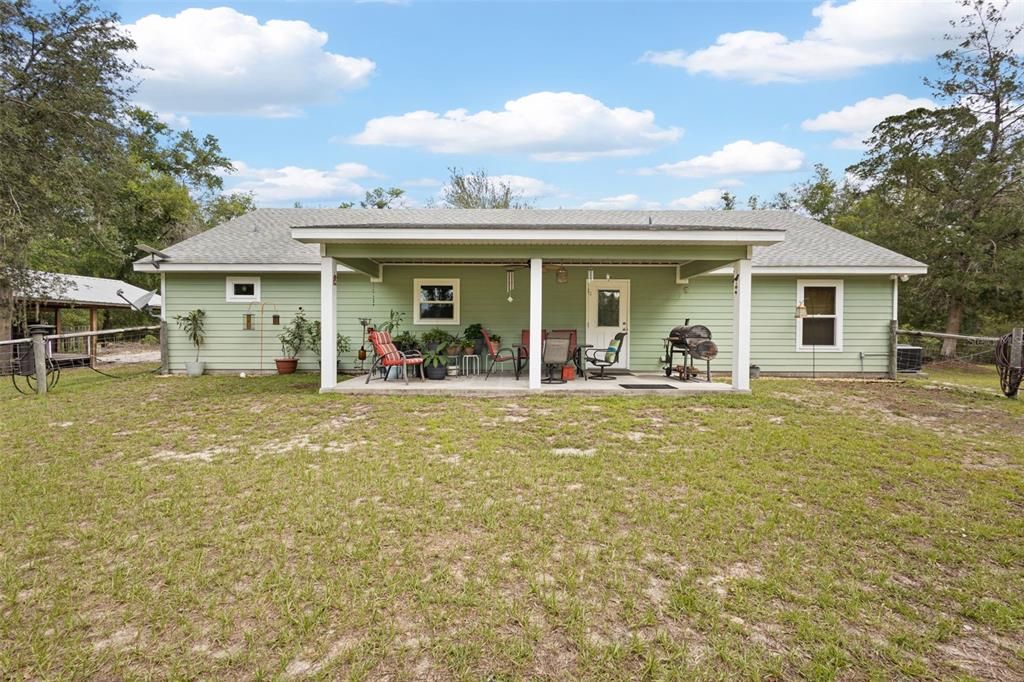 For Sale: $549,000 (3 beds, 2 baths, 1792 Square Feet)