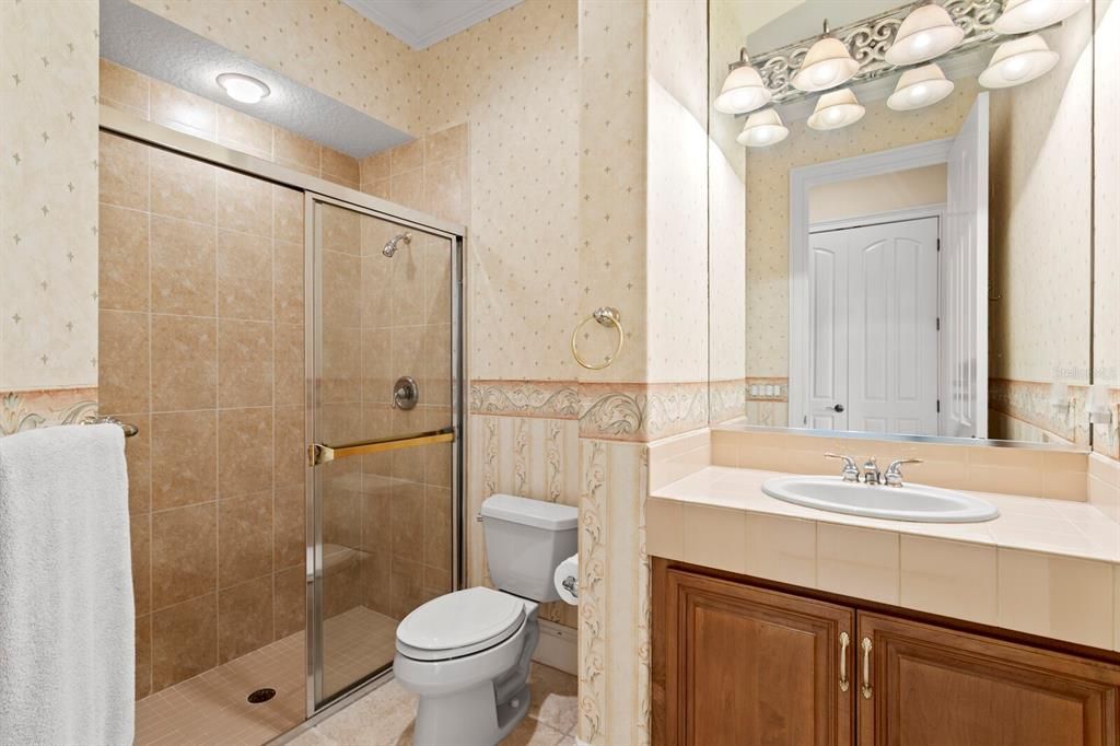 For Sale: $1,799,999 (5 beds, 4 baths, 6010 Square Feet)