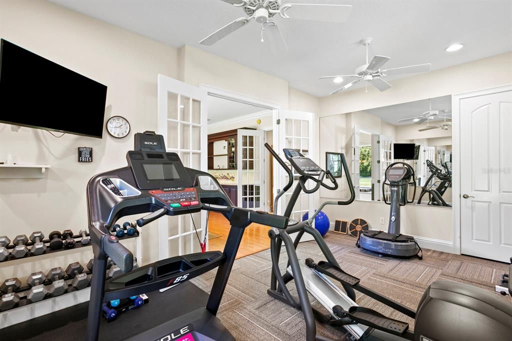 For Sale: $1,799,999 (5 beds, 4 baths, 6010 Square Feet)