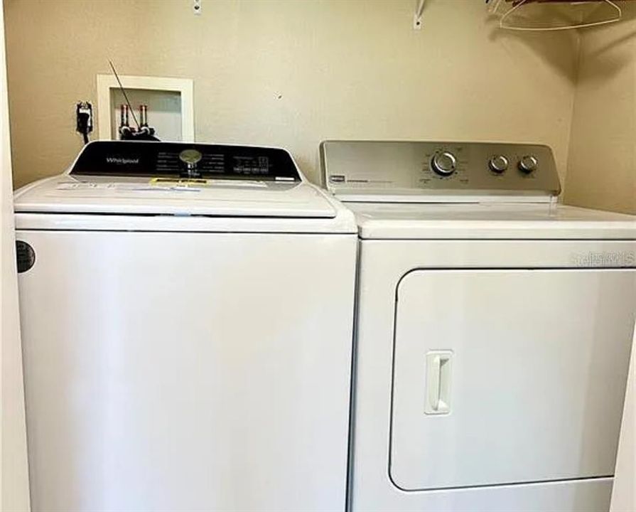 En Renta: $2,300 (3 camas, 2 baños, 1570 Pies cuadrados)