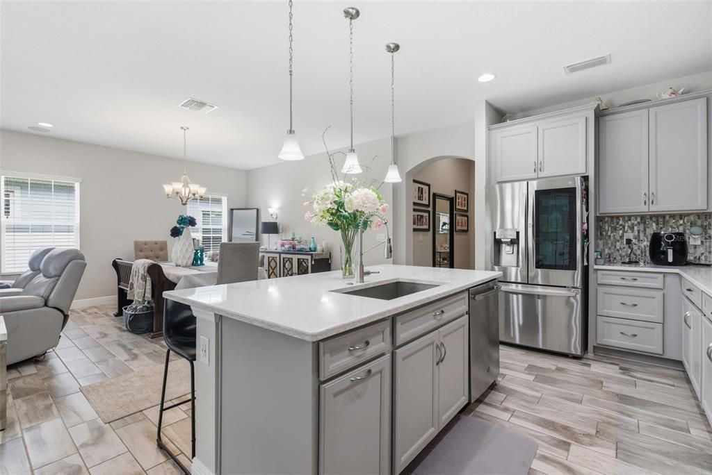 For Sale: $584,900 (4 beds, 3 baths, 2154 Square Feet)
