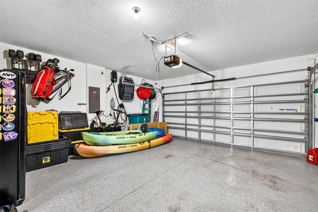 For Sale: $424,900 (5 beds, 3 baths, 2575 Square Feet)