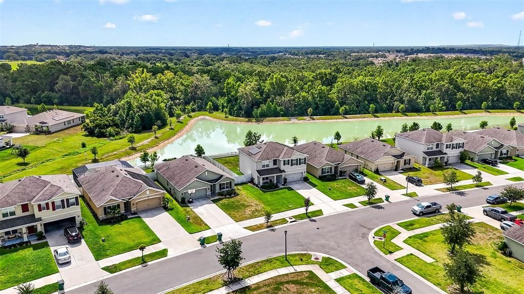 For Sale: $424,900 (5 beds, 3 baths, 2575 Square Feet)