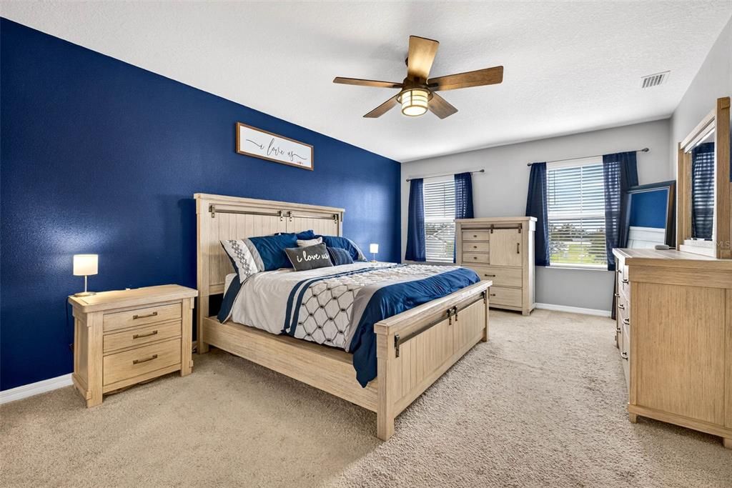 For Sale: $424,900 (5 beds, 3 baths, 2575 Square Feet)