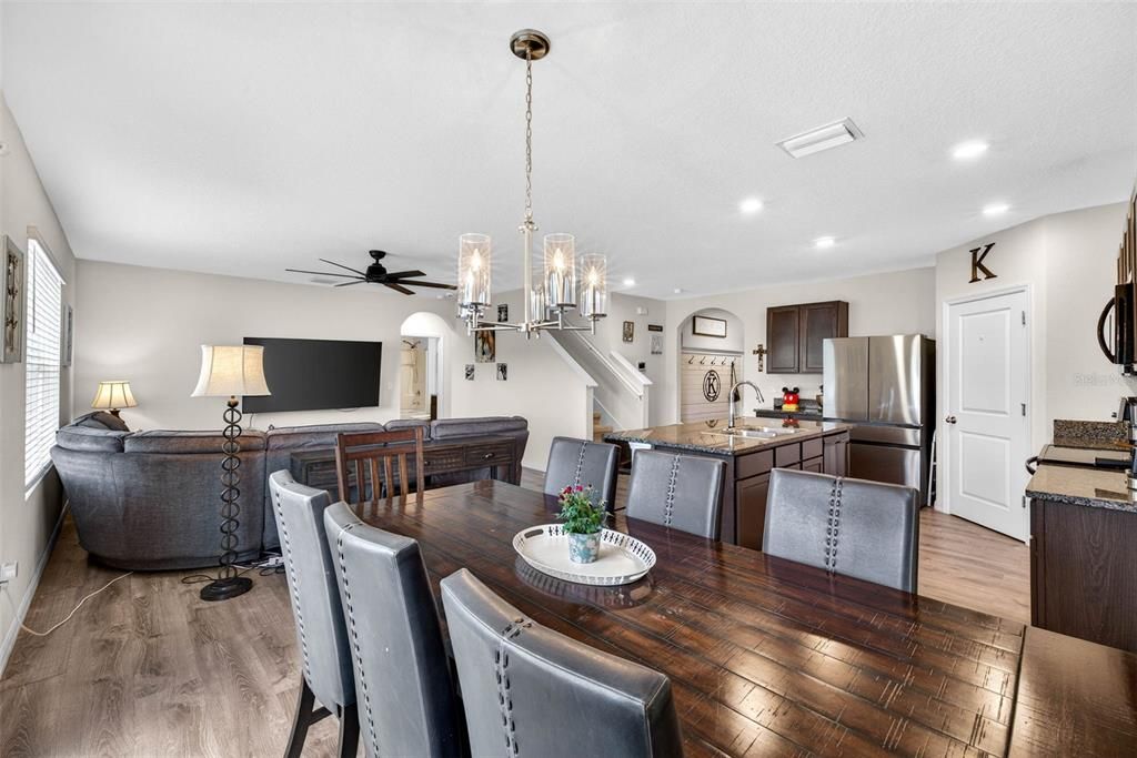 For Sale: $424,900 (5 beds, 3 baths, 2575 Square Feet)