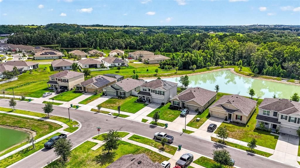 For Sale: $424,900 (5 beds, 3 baths, 2575 Square Feet)