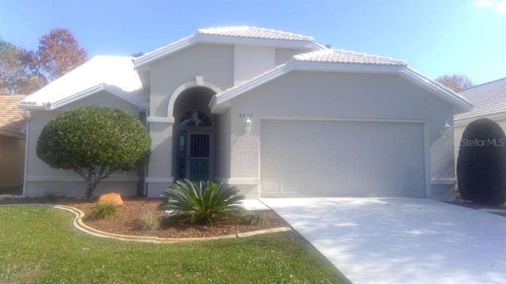 For Sale: $362,800 (3 beds, 2 baths, 1589 Square Feet)