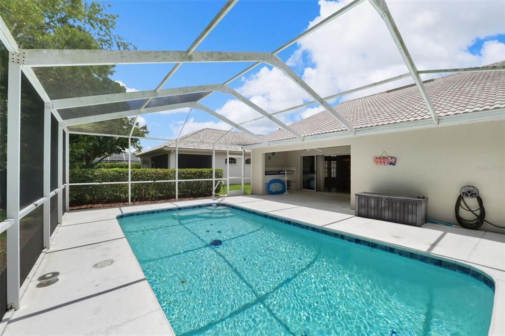 For Sale: $362,800 (3 beds, 2 baths, 1589 Square Feet)