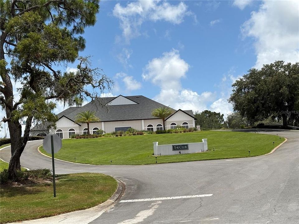 For Sale: $362,800 (3 beds, 2 baths, 1589 Square Feet)