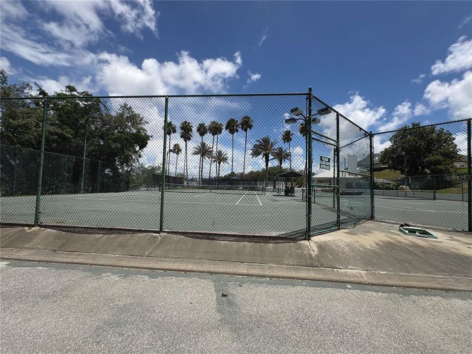 For Sale: $362,800 (3 beds, 2 baths, 1589 Square Feet)