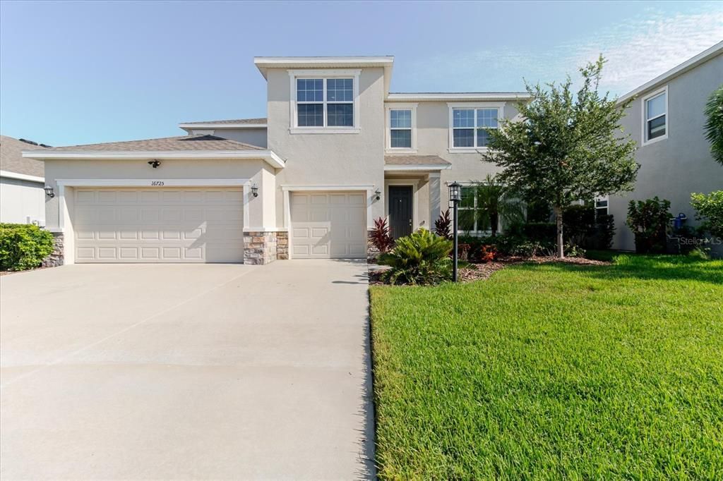 For Sale: $775,000 (4 beds, 3 baths, 3314 Square Feet)